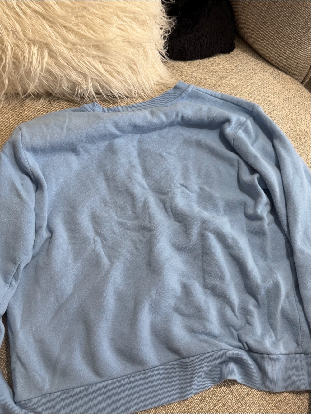 The Hamptons Light Blue Sweatshirt - Embroidered - Picture 2 of 8